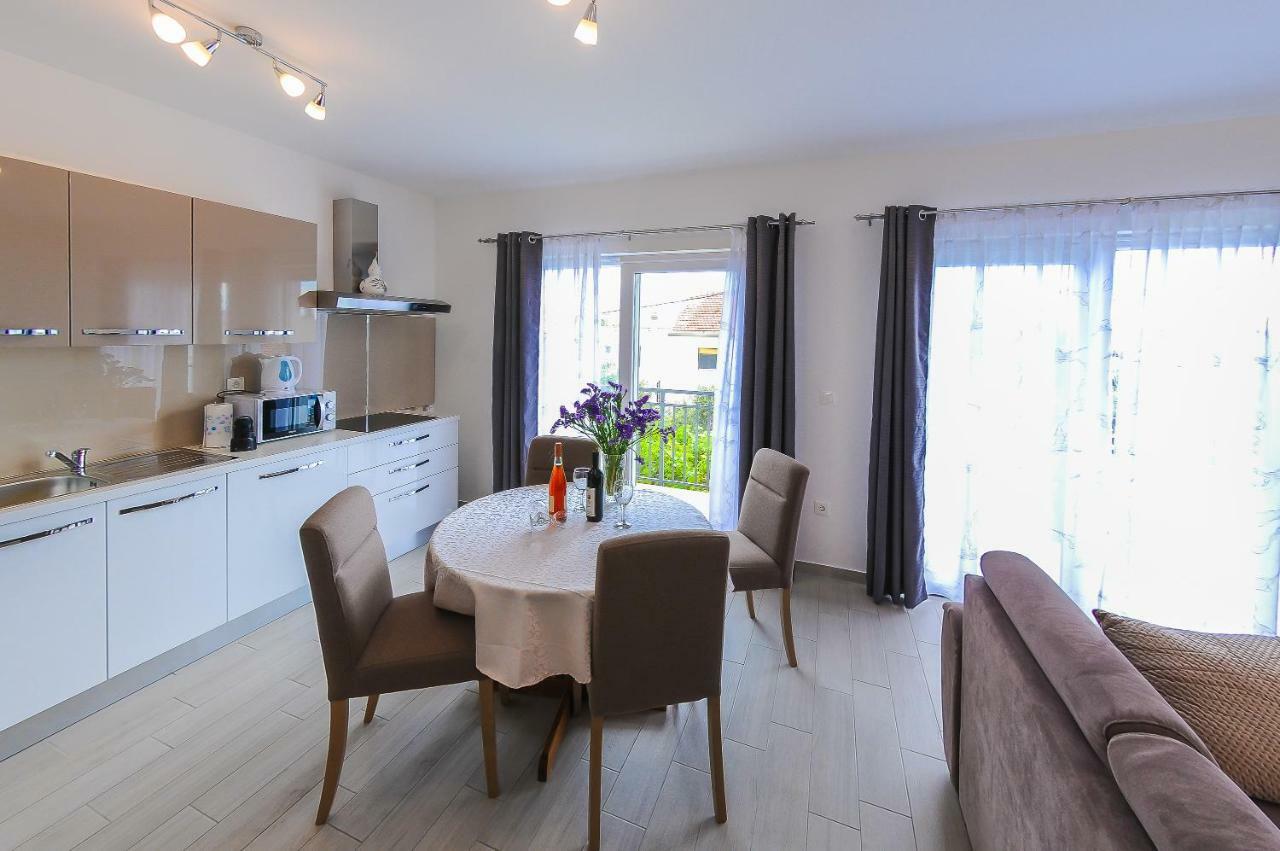 Apartment Petar Kaštela エクステリア 写真