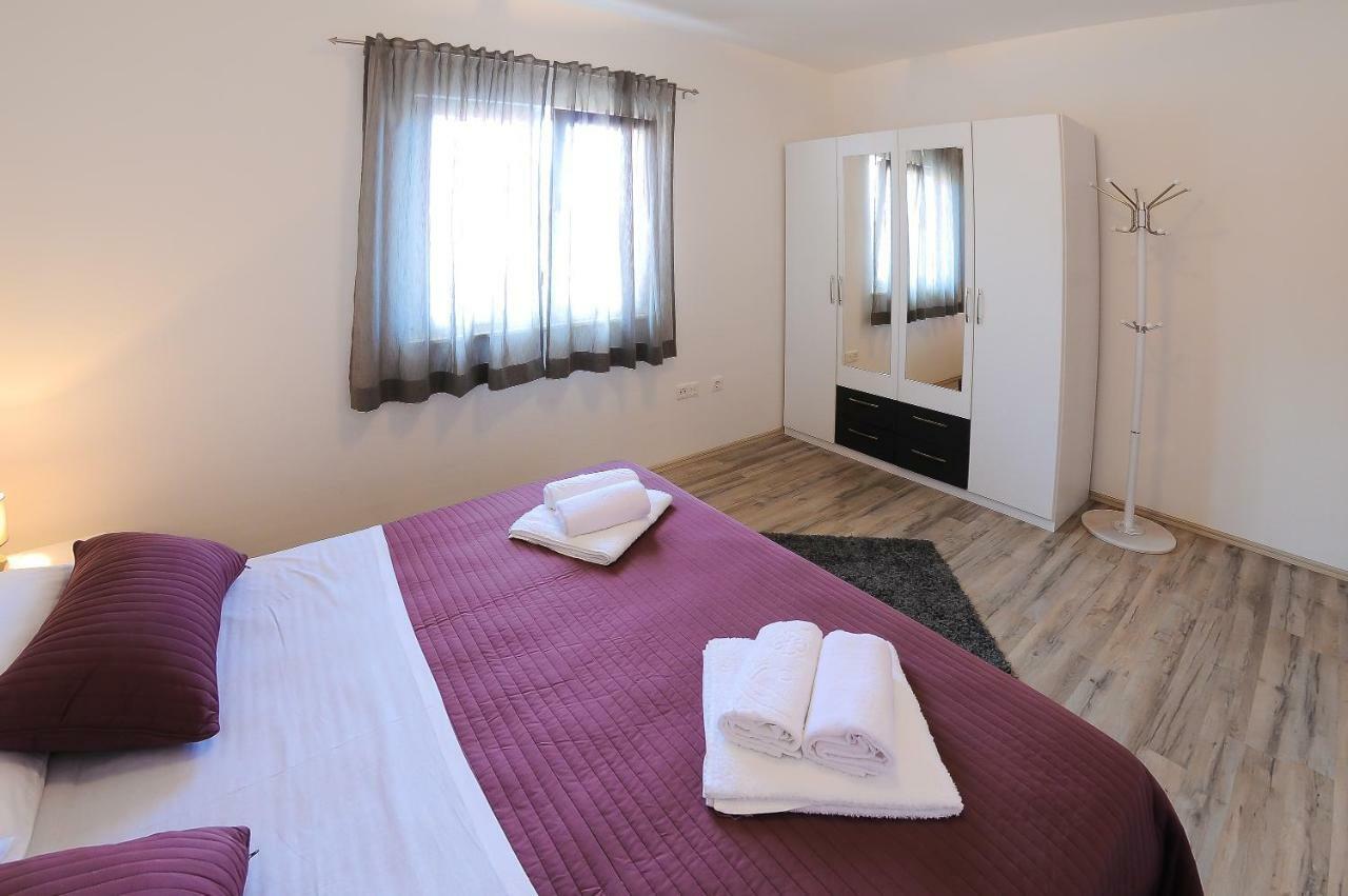 Apartment Petar Kaštela エクステリア 写真